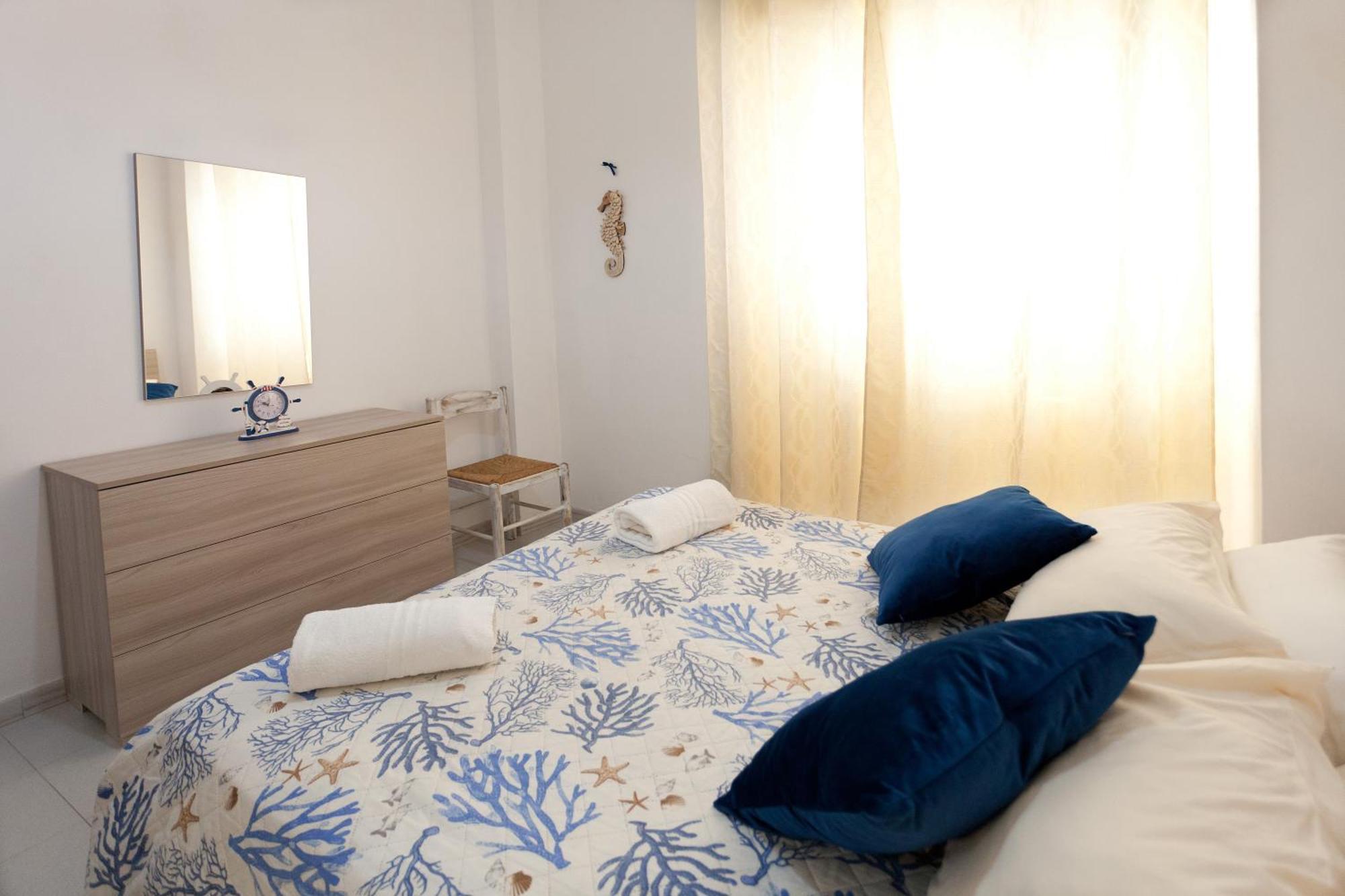 קאסטלמארה דל גולפו Confortevole Appartamentino מראה חיצוני תמונה