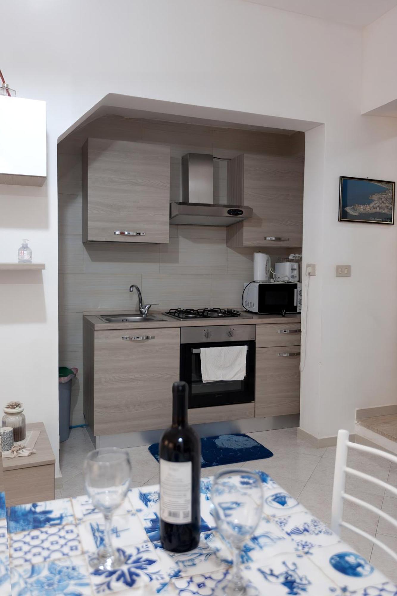 קאסטלמארה דל גולפו Confortevole Appartamentino מראה חיצוני תמונה